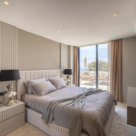 Beverly House فيلة